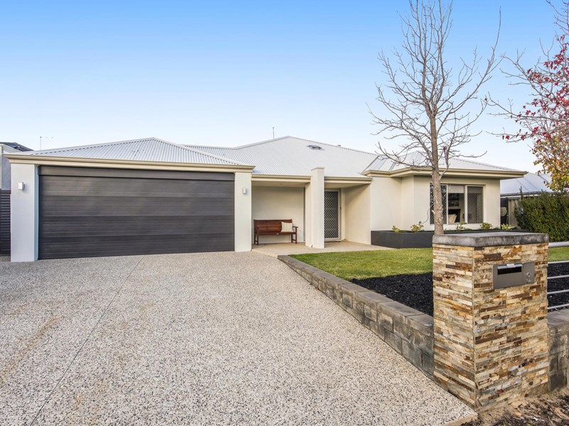 Property for sale in The Vines : Passmore Real Estate