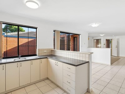 Property for sale in 
                                Innaloo : West Coast Real Estate