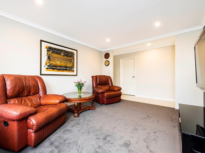 Property for sale in Alkimos : <%=Config.WebsiteName%>