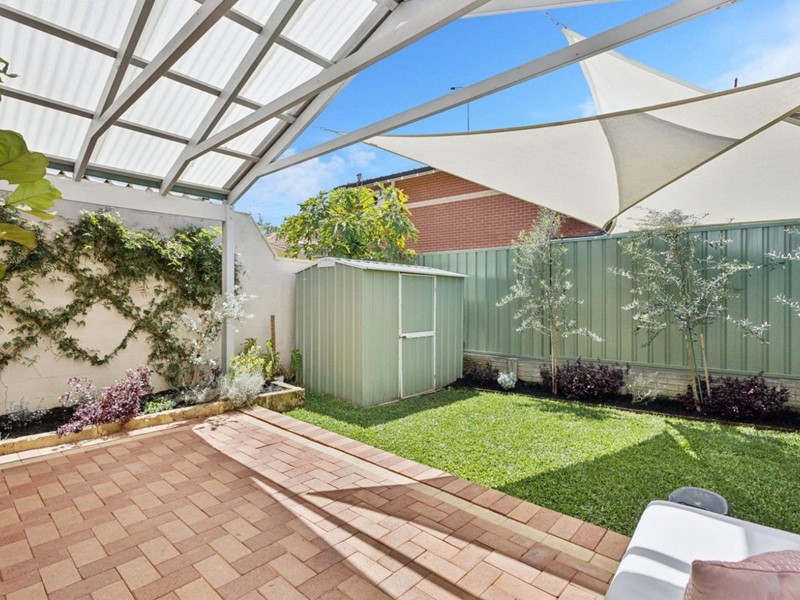 Property for sale in Wembley : West Coast Real Estate