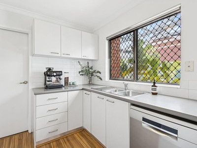 Property for sale in Wembley : West Coast Real Estate