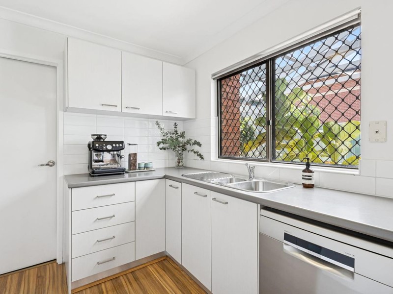 Property for sale in Wembley : West Coast Real Estate