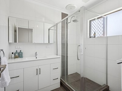 Property for sale in Wembley : West Coast Real Estate