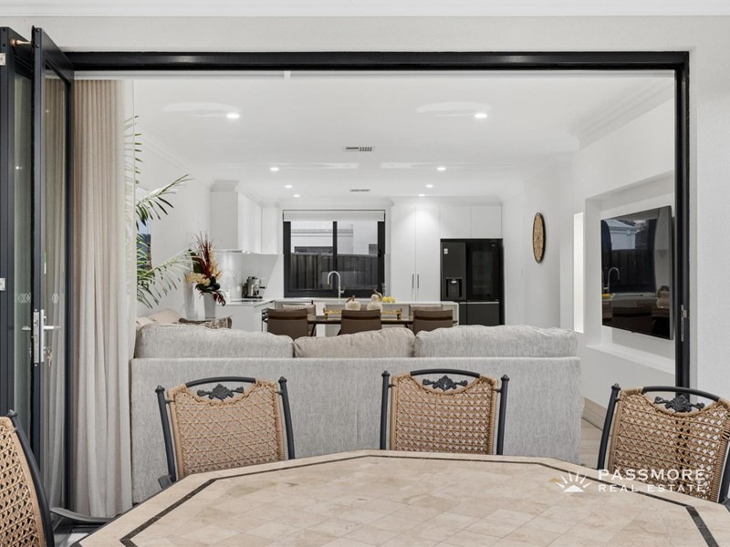 Property for sale in Morley : Passmore Real Estate