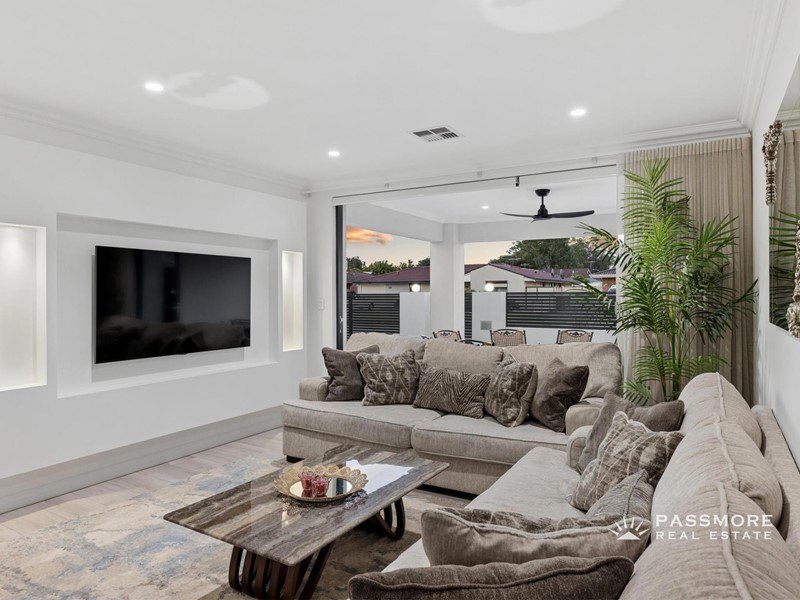 Property for sale in Morley : Passmore Real Estate