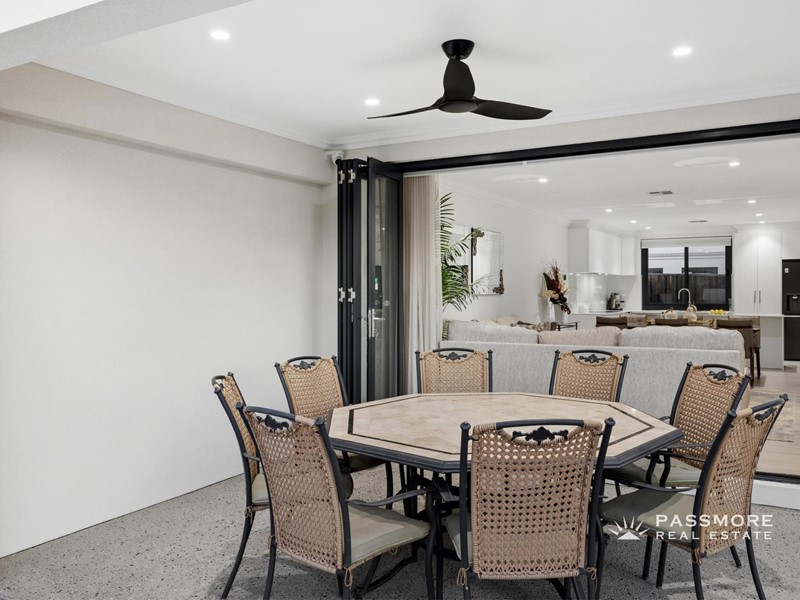 Property for sale in Morley : Passmore Real Estate