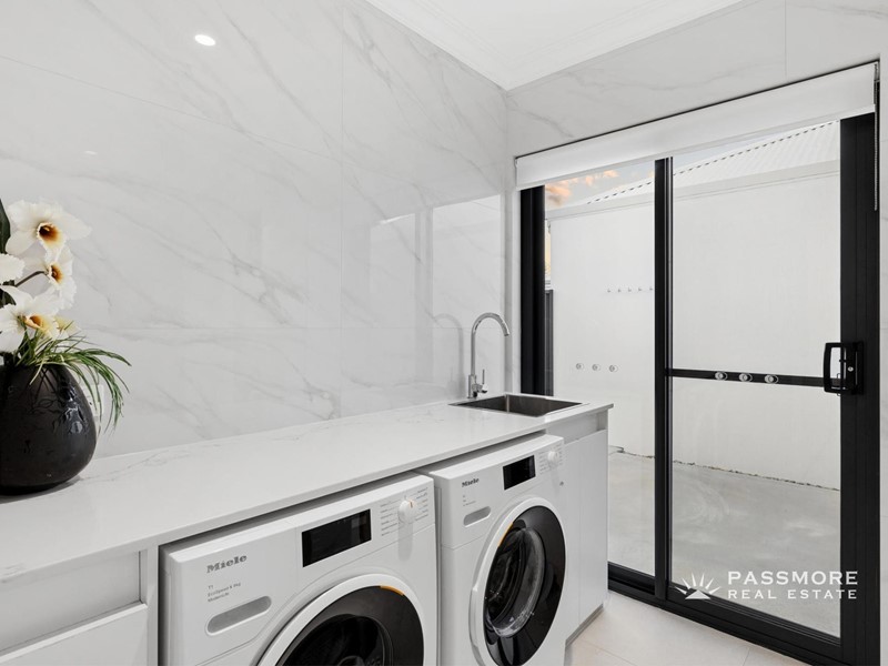 Property for sale in Morley : Passmore Real Estate