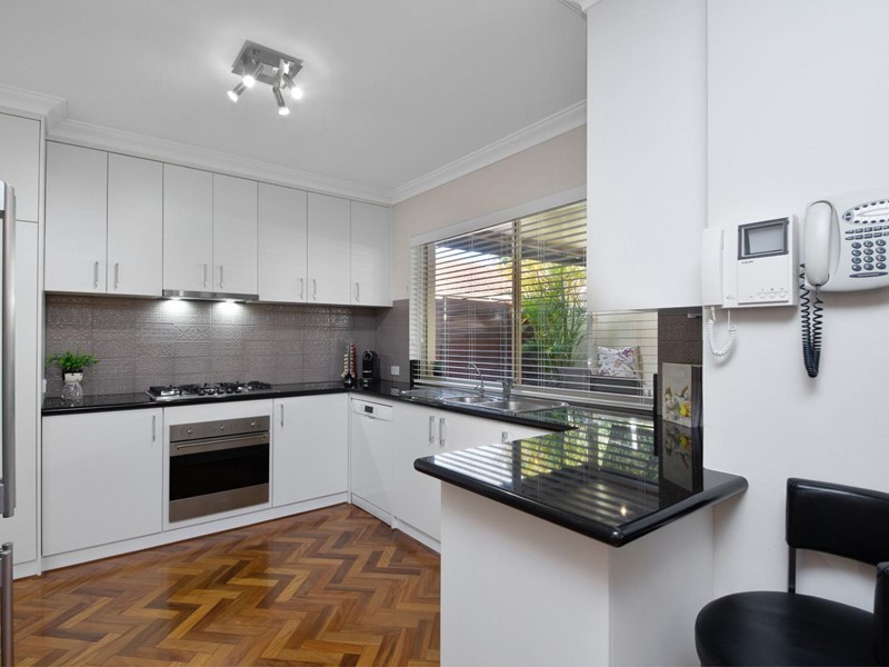 Property for sale in Applecross : Dempsey Real Estate