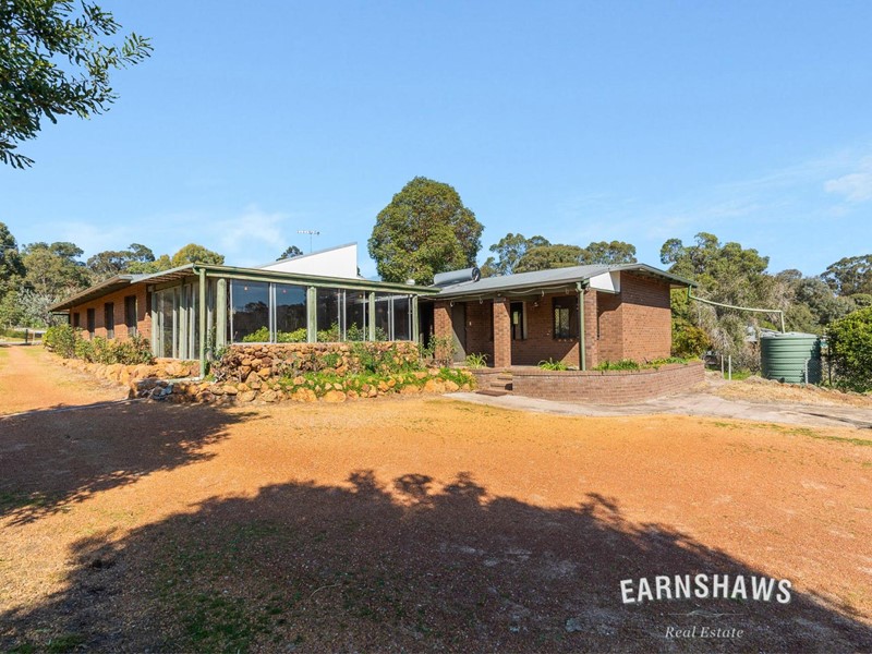 Property for sale in Mundaring