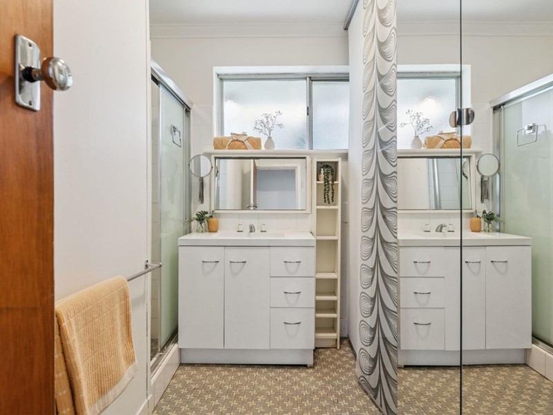 Property for sale in Scarborough : West Coast Real Estate