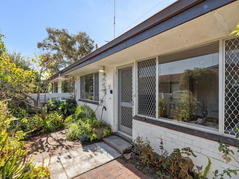 Property for sale in Scarborough : West Coast Real Estate