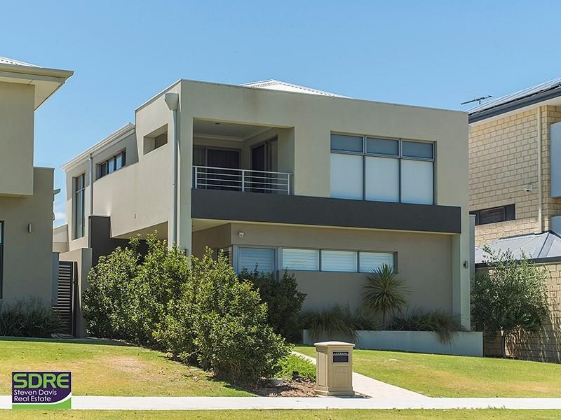 Property For Lease in Como