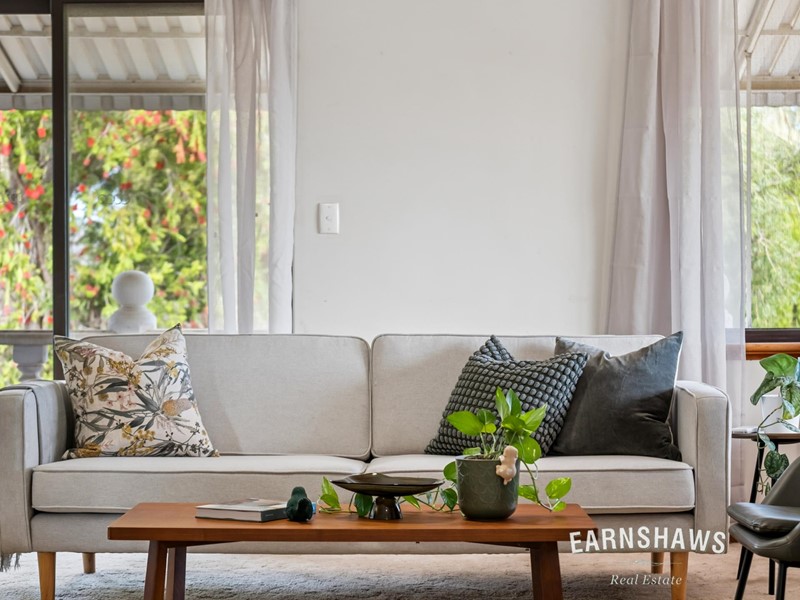 Property for sale in Swan View