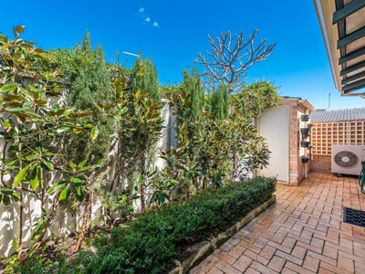 Property for sale in Scarborough : West Coast Real Estate