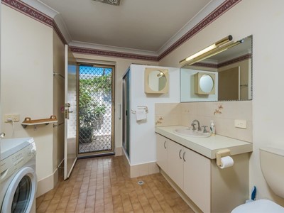 Property for sale in Scarborough : West Coast Real Estate