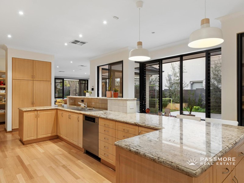 Property for sale in Yokine : Passmore Real Estate