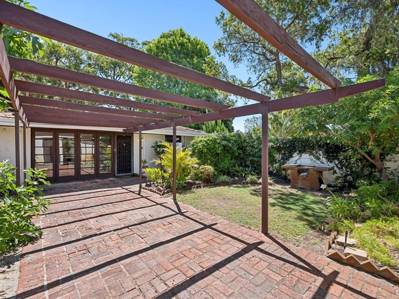 Property for rent in Ardross : Jacky Ladbrook Real Estate