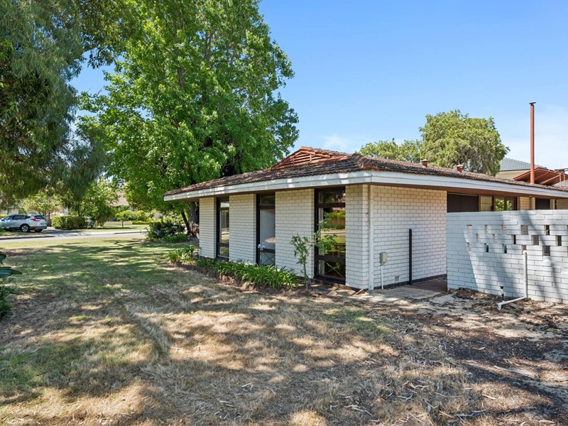 Property for rent in Ardross : Jacky Ladbrook Real Estate