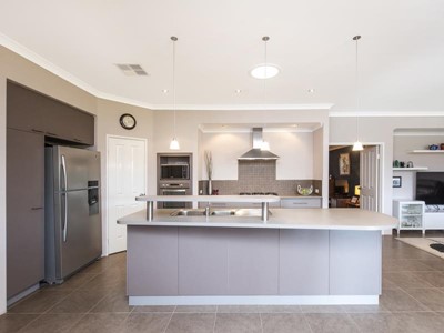 Property for sale in Carramar : Abel Property