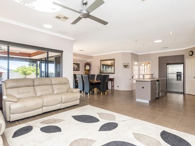 Property for sale in Carramar : Abel Property