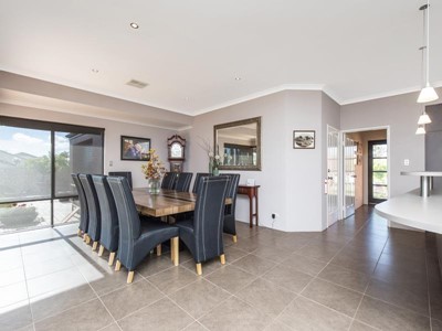 Property for sale in Carramar : Abel Property