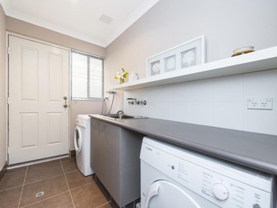 Property for sale in Carramar : Abel Property