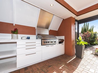 Property for sale in Carramar : Abel Property