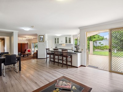 Property for sale in Winthrop : Jacky Ladbrook Real Estate