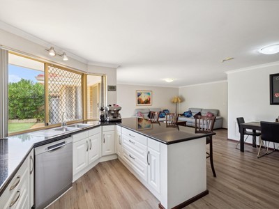 Property for sale in Winthrop : Jacky Ladbrook Real Estate