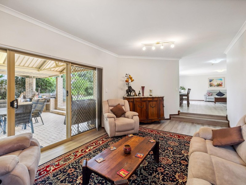 Property for sale in Winthrop : Jacky Ladbrook Real Estate