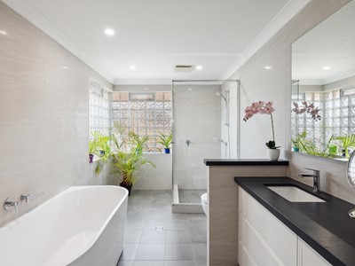 Property for sale in Winthrop : Jacky Ladbrook Real Estate