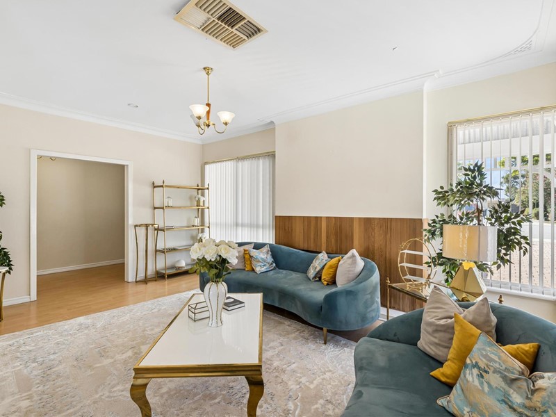 Property for sale in Belmont : Passmore Real Estate