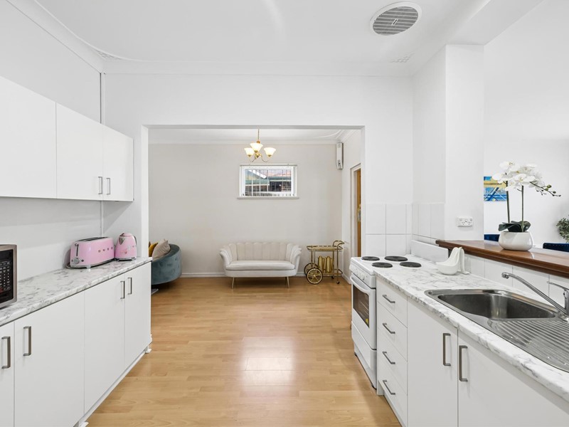 Property for sale in Belmont : Passmore Real Estate