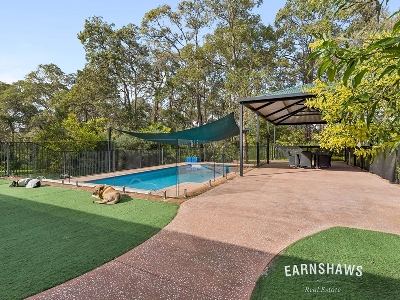 Property for sale in Parkerville