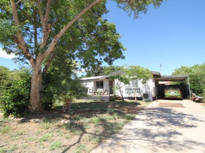 Property for sale in Baynton