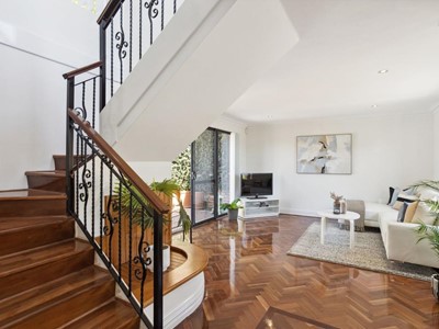 Property for sale in Scarborough : West Coast Real Estate