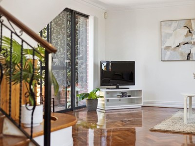 Property for sale in Scarborough : West Coast Real Estate