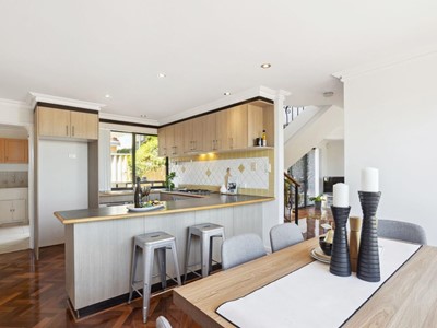 Property for sale in Scarborough : West Coast Real Estate