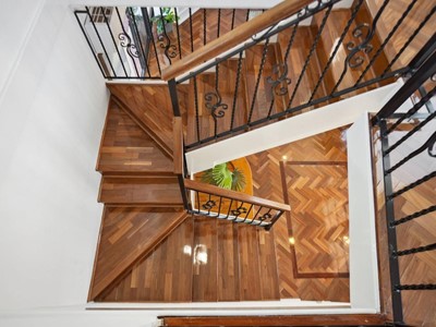 Property for sale in Scarborough : West Coast Real Estate