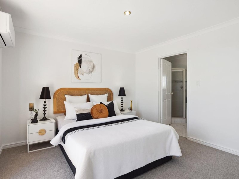 Property for sale in Scarborough : West Coast Real Estate