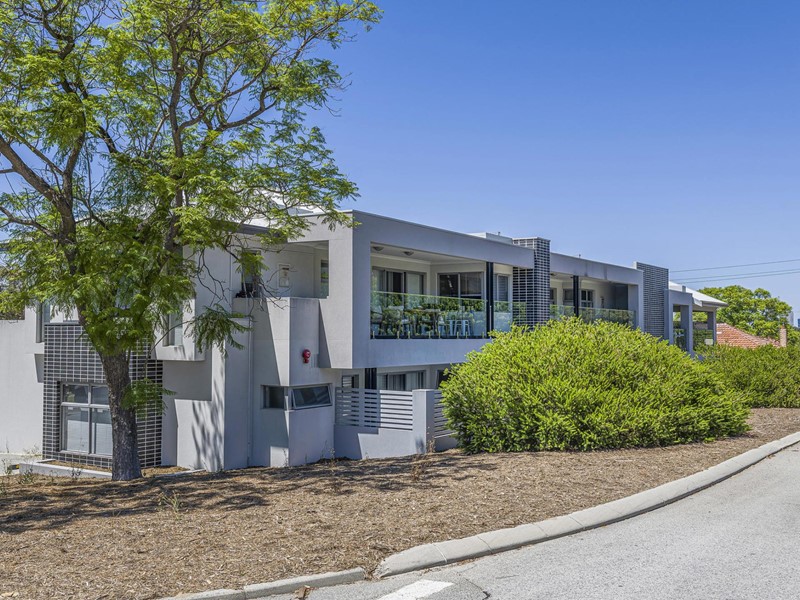 Property for sale in Tuart Hill : Passmore Real Estate