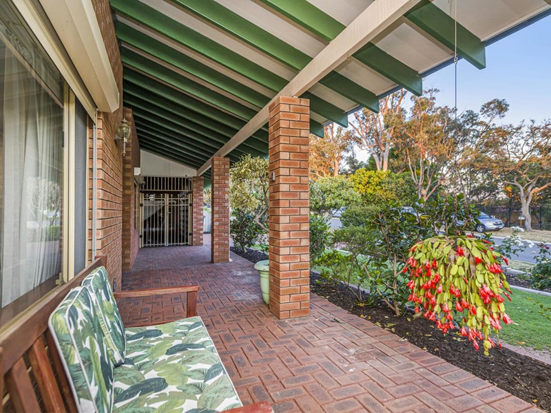 Property for sale in Marangaroo : Passmore Real Estate