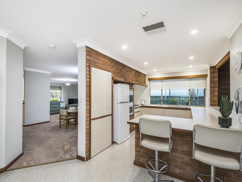 Property for sale in Marangaroo : Passmore Real Estate