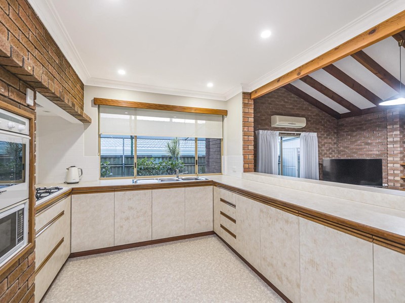 Property for sale in Marangaroo : Passmore Real Estate