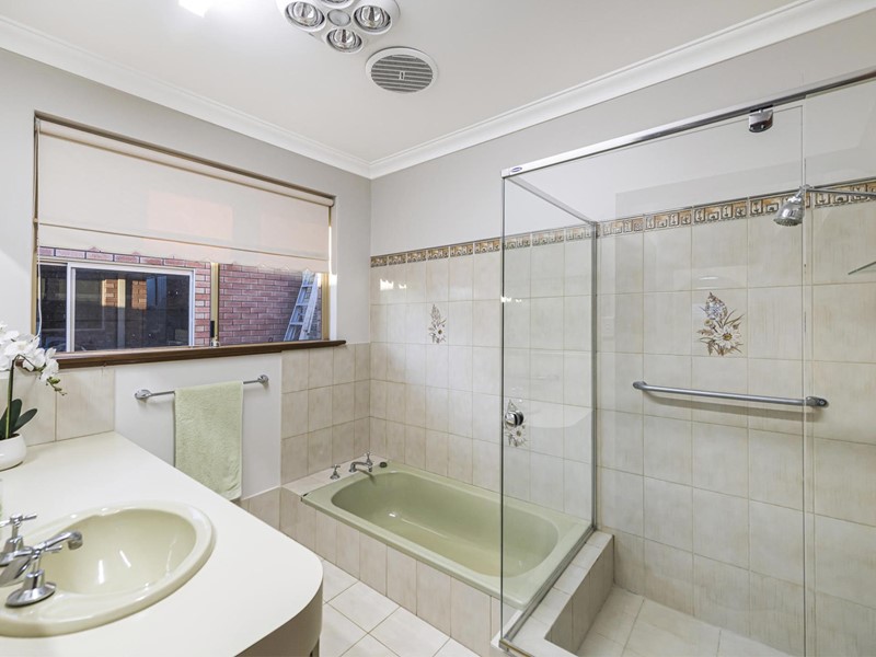 Property for sale in Marangaroo : Passmore Real Estate