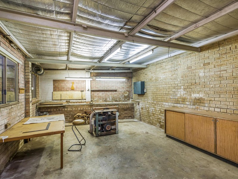 Property for sale in Marangaroo : Passmore Real Estate