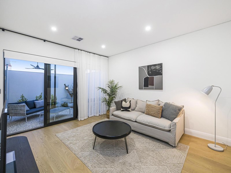 Property for sale in North Perth : Passmore Real Estate