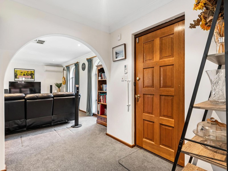 Property for sale in Duncraig : Passmore Real Estate