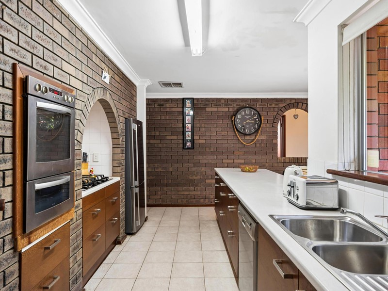 Property for sale in Duncraig : Passmore Real Estate