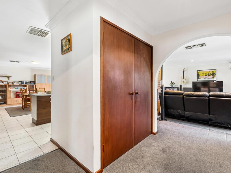 Property for sale in Duncraig : Passmore Real Estate